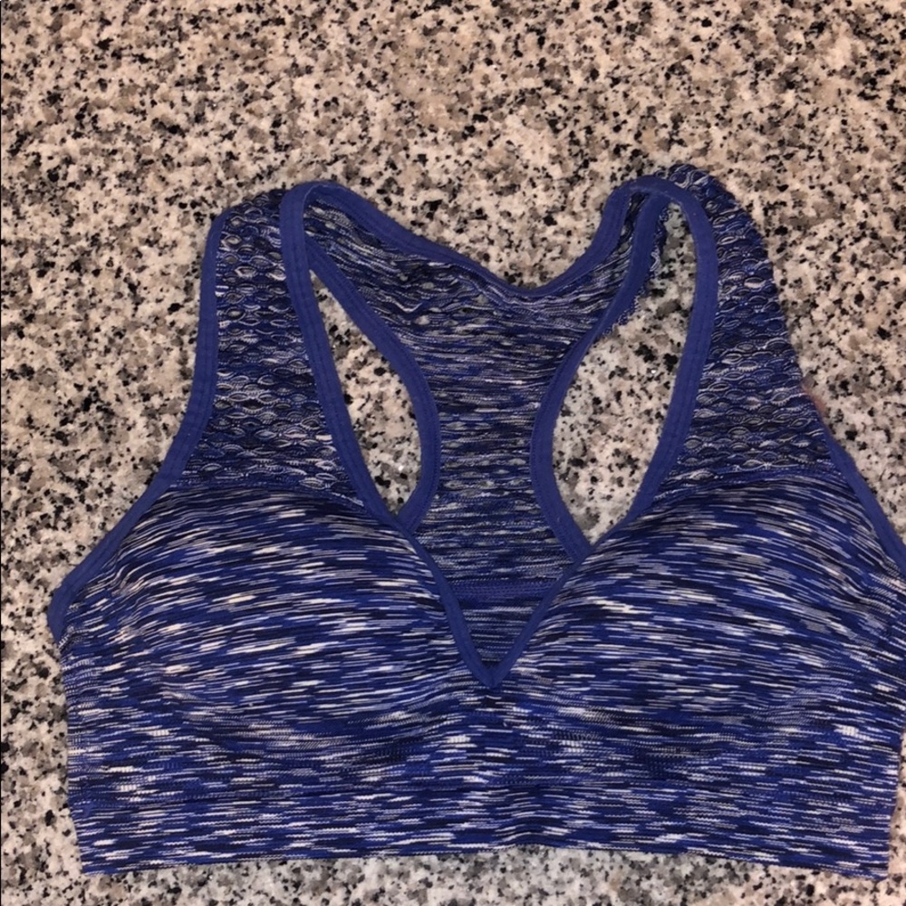 VS Sports Bra size small